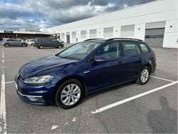Blå Begagnad 2020 VW Golf VIII Kombi | 114 000 kr (Bra pris)