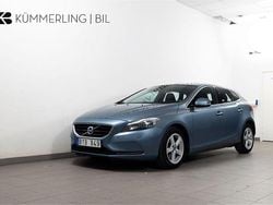 Blå Begagnad 2013 Volvo V40 Momentum Halvkombi | 114 900 kr (Marknadspris)