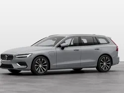 Vit Ny 2025 Volvo V60 Plus Kombi | 542 900 kr (Lite dyr)
