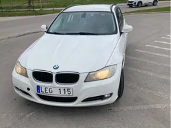 Vit Begagnad 2011 BMW 320 Comfort Edition Kombi | 70 000 kr (Bra pris)