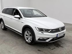 Vit Begagnad 2018 VW Passat Alltrack Kombi | 169 000 kr (Bra pris)
