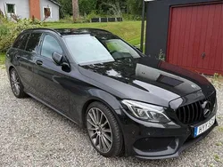 Svart Begagnad 2018 Mercedes C220 AMG line Kombi | 228 000 kr (Marknadspris)
