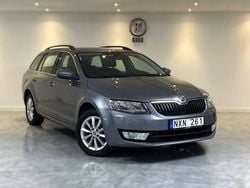 Mörkgrå Begagnad 2013 Skoda Octavia Ambition Kombi | 79 900 kr (Marknadspris)