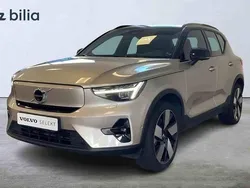 Grå Begagnad 2023 Volvo XC40 SUV | 429 900 kr