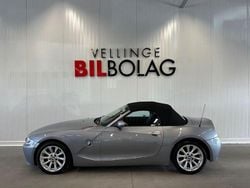 Ljusgrå Begagnad 2007 BMW Z4 Cab | 174 500 kr (Marknadspris)