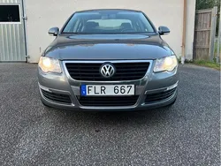 Grå Begagnad 2007 VW Passat Sportline Sedan | 47 000 kr (Marknadspris)