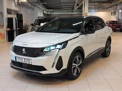 Vit Begagnad 2022 Peugeot 3008 GT SUV | 294 900 kr (Marknadspris)