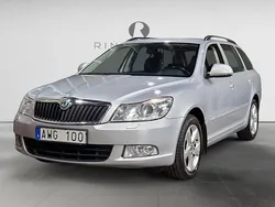 Silver Begagnad 2011 Skoda Octavia Elegance Kombi | 54 900 kr (Superpris)