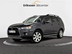 Mörkgrå Begagnad 2011 Mitsubishi Outlander SUV | 69 900 kr (Marknadspris)