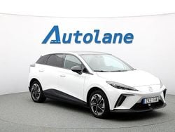 Vit Begagnad 2022 MG MG4 EV Luxury Halvkombi | 239 900 kr (Marknadspris)