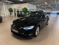 Svart Begagnad 2017 Tesla Model S Sedan | 259 900 kr (Dyr)