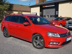 Röd Begagnad 2013 VW Passat R-line Kombi | 99 900 kr (Lite dyr)