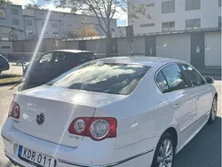 Vit Begagnad 2010 VW Passat Sportline Sedan | 55 000 kr (Marknadspris)