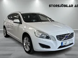 Vit Begagnad 2011 Volvo V60 Summum Kombi | 109 000 kr (Marknadspris)