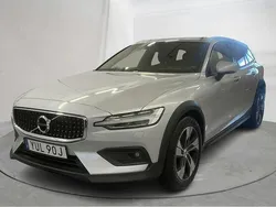 Vit Begagnad 2020 Volvo V60 CC Kombi | 259 000 kr (Dyr)
