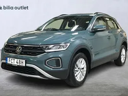 Mörkblå Begagnad 2022 VW T-Roc SUV | 209 900 kr (Marknadspris)