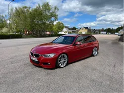 Röd Begagnad 2013 BMW 330 M Sport Kombi | 209 000 kr (Lite dyr)