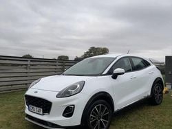 Vit Begagnad 2021 Ford Puma SUV | 225 000 kr (Marknadspris)