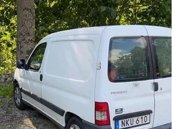 Vit Begagnad 2007 Peugeot Partner Minibuss | 11 000 kr (Superpris)