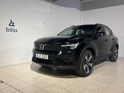Svart Begagnad 2022 Volvo XC40 Core SUV | 314 500 kr