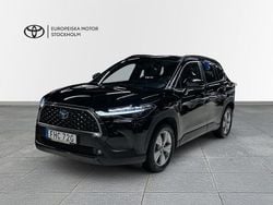 Svart (svartmetallic) Begagnad 2023 Toyota Corolla Cross Executive SUV | 404 900 kr (Marknadspris)