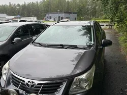 Grå Begagnad 2010 Toyota Avensis Kombi | 55 000 kr (Bra pris)