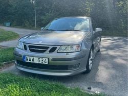 Grå Begagnad 2004 Saab 9-3 Aero Sedan | 50 000 kr (Marknadspris)