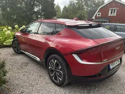 Röd Begagnad 2022 Kia EV6 4 SUV | 350 000 kr