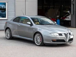 Grå Begagnad 2004 Alfa Romeo GT Distinctive Sportkupé | 85 000 kr
