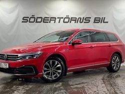 Röd Begagnad 2021 VW Passat GTE Kombi | 219 900 kr (Marknadspris)