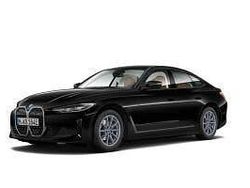 Svart Begagnad 2023 BMW i4 Shadowline Sedan | 454 500 kr (Marknadspris)