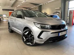Grå Begagnad 2023 Opel Grandland X GSe SUV | 449 900 kr