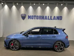 Blå Ny 2025 VW Golf VIII GTI Clubsport Halvkombi | 454 900 kr (Lite dyr)