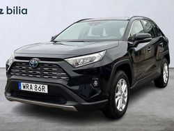 Svart Begagnad 2024 Toyota RAV4 Hybrid Active SUV | 399 900 kr (Bra pris)
