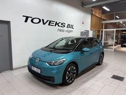 Grön (makena turqois/black (stä) Begagnad 2021 VW ID.3 Pro Halvkombi | 219 900 kr (Marknadspris)