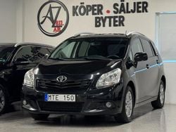Svart Begagnad 2012 Toyota Verso Minibuss | 69 900 kr (Marknadspris)