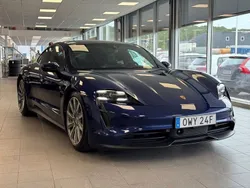 Mörkblå (blå) Begagnad 2021 Porsche Taycan 4S Chrono Sedan | 619 000 kr