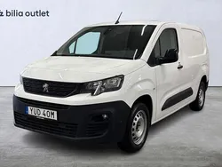 Vit Begagnad 2021 Peugeot Partner Minibuss | 159 000 kr (Marknadspris)