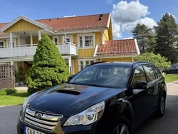 Svart Begagnad 2014 Subaru Outback SUV | 90 000 kr (Marknadspris)