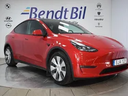 Röd Begagnad 2022 Tesla Model Y Long Range SUV | 454 800 kr (Marknadspris)