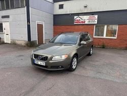 Grön Begagnad 2009 Volvo V70 Momentum Kombi | 69 800 kr