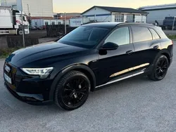 Svart Begagnad 2020 Audi e-tron SUV | 309 900 kr (Bra pris)