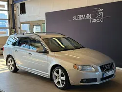 Ljusgrå (grå) Begagnad 2010 Volvo V70 Momentum Kombi | 49 999 kr (Bra pris)