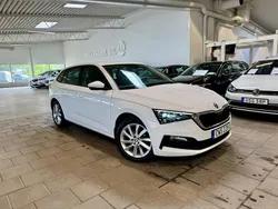 Vit Begagnad 2020 Skoda Scala Style Halvkombi | 148 000 kr (Bra pris)