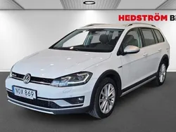 Vit Begagnad 2018 VW Golf Alltrack Kombi | 199 000 kr (Marknadspris)