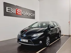 Svart Begagnad 2013 Toyota Auris Touring Sports Executive Kombi | 129 900 kr (Lite dyr)