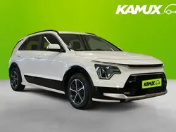 Vit Begagnad 2023 Kia Niro SUV | 278 900 kr (Superpris)