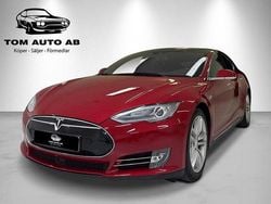 Röd Begagnad 2015 Tesla Model S Sedan | 249 900 kr
