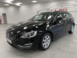 Svart Begagnad 2015 Volvo V60 Momentum Kombi | 159 900 kr (Marknadspris)