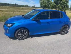 Blå Begagnad 2022 Peugeot 208 Allure Halvkombi | 160 000 kr (Bra pris)